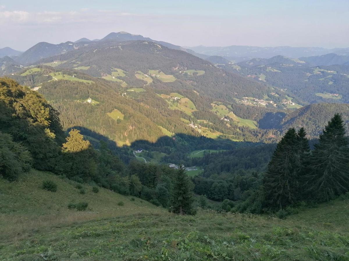 Apartma Na Ravnicah Cerkno Exteriör bild