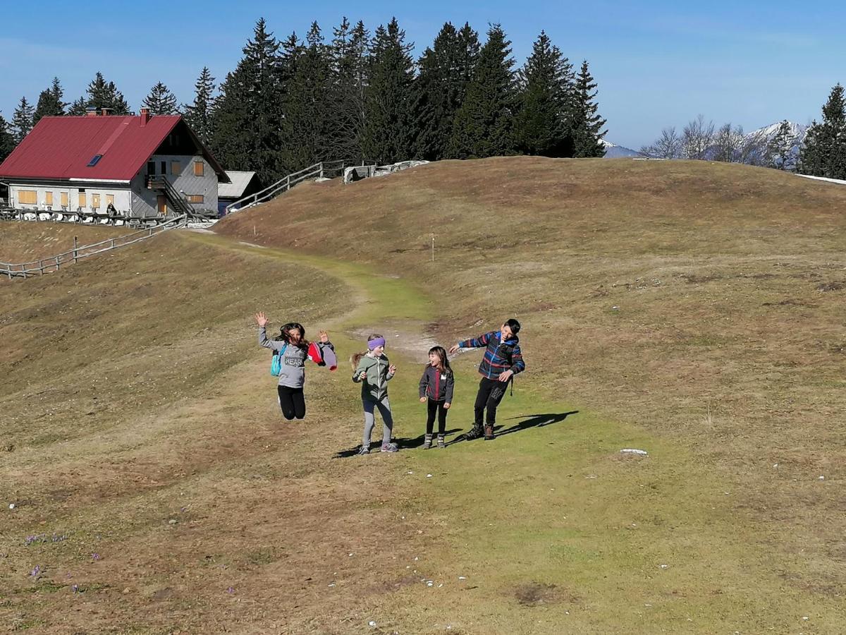 Apartma Na Ravnicah Cerkno Exteriör bild