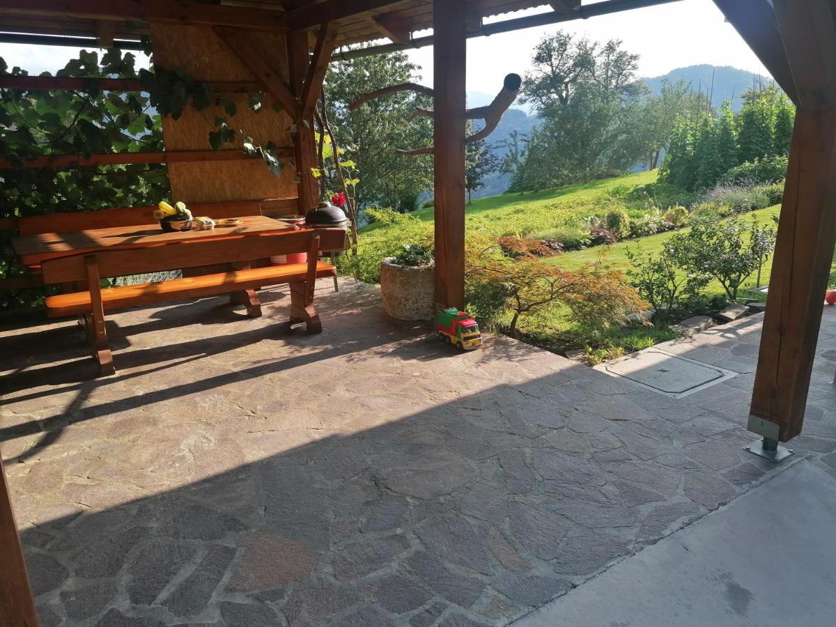 Apartma Na Ravnicah Cerkno Exteriör bild