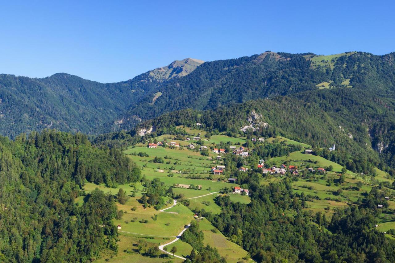 Apartma Na Ravnicah Cerkno Exteriör bild